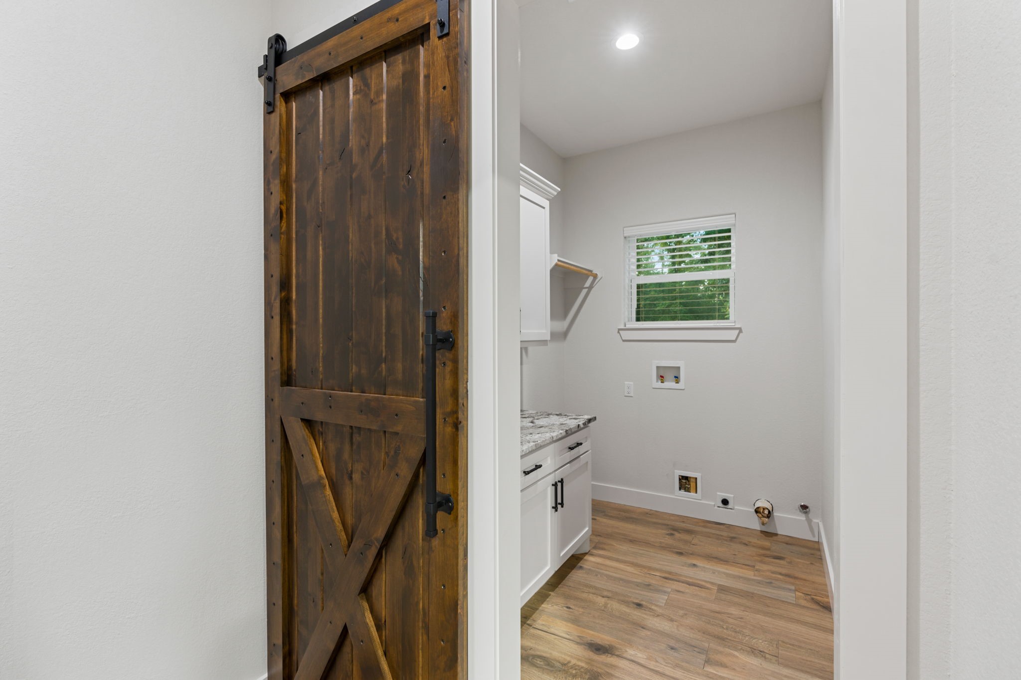 6970 Longmire Road Conroe, TX 77304 - Photo 33 of 48 a view of bathroom