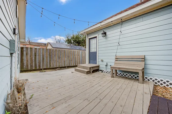 $3,095 | 921 Kern Street, Houston, TX 77009