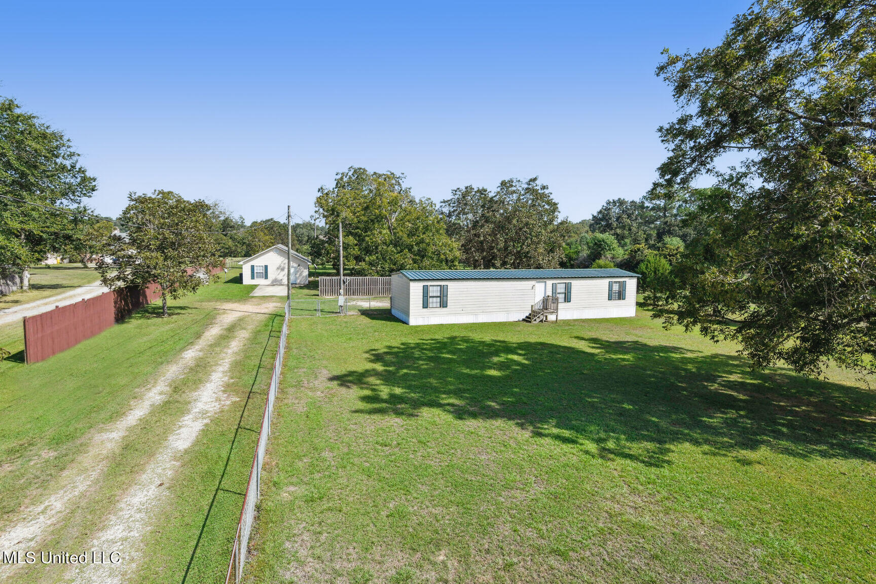 27178 D V Moran Road Pass Christian, MS 39571 - Photo 3 of 23 0018--005_1