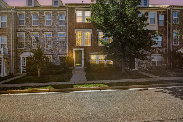 $2,675 | 1114 Ellis Avenue, Fredericksburg, VA 22401