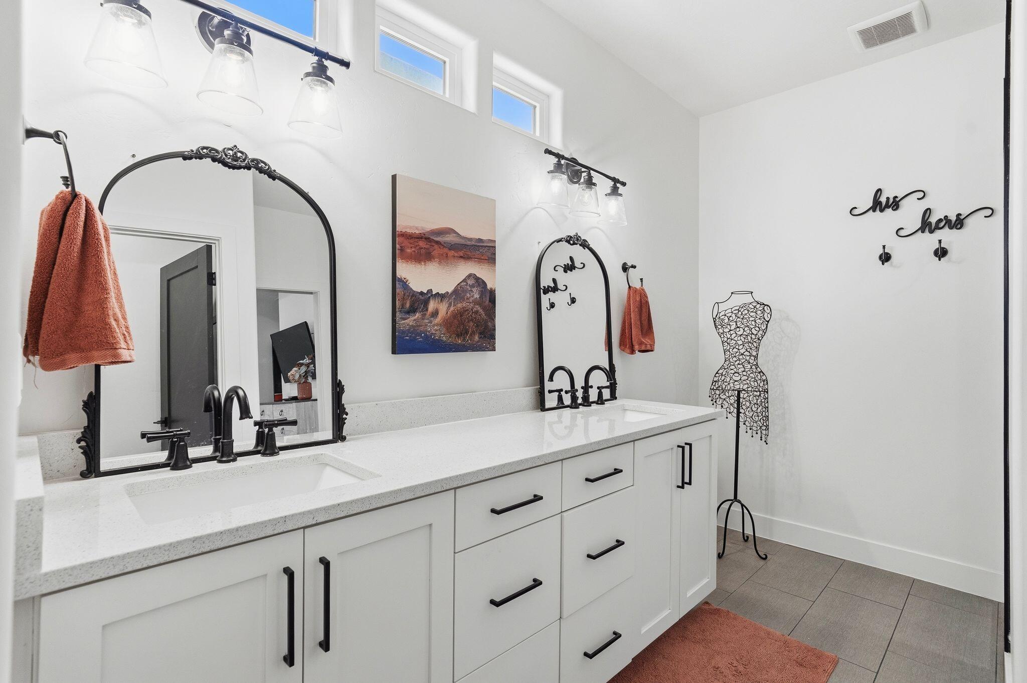 5409 West Copper Cliffs Way Hurricane, UT 84737 - Photo 27 of 50 Primary Bathroom