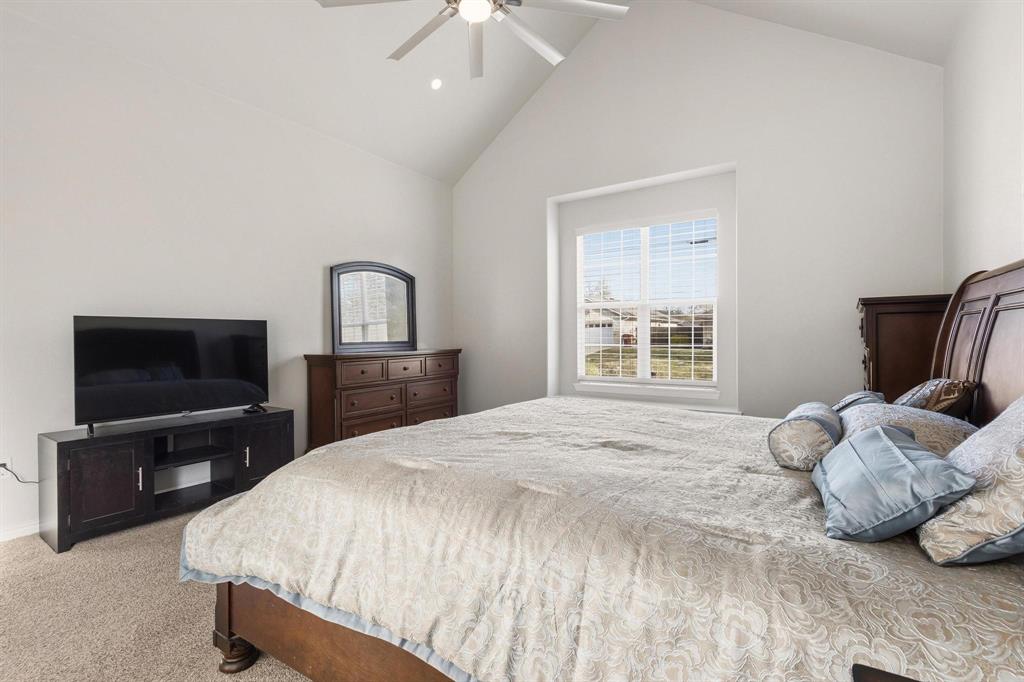 808 East 6th Street Bonham, TX 75418 - Photo 11 of 27