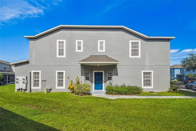 $2,000 | 6723 Lake Camden Way, Gibsonton, FL 33534