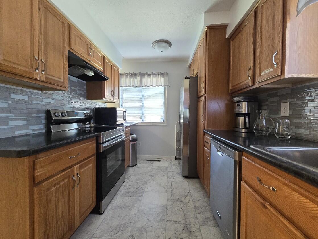 5246 Green Meadow Road, Unit Q Kalamazoo, MI 49009 - Photo 10 of 21