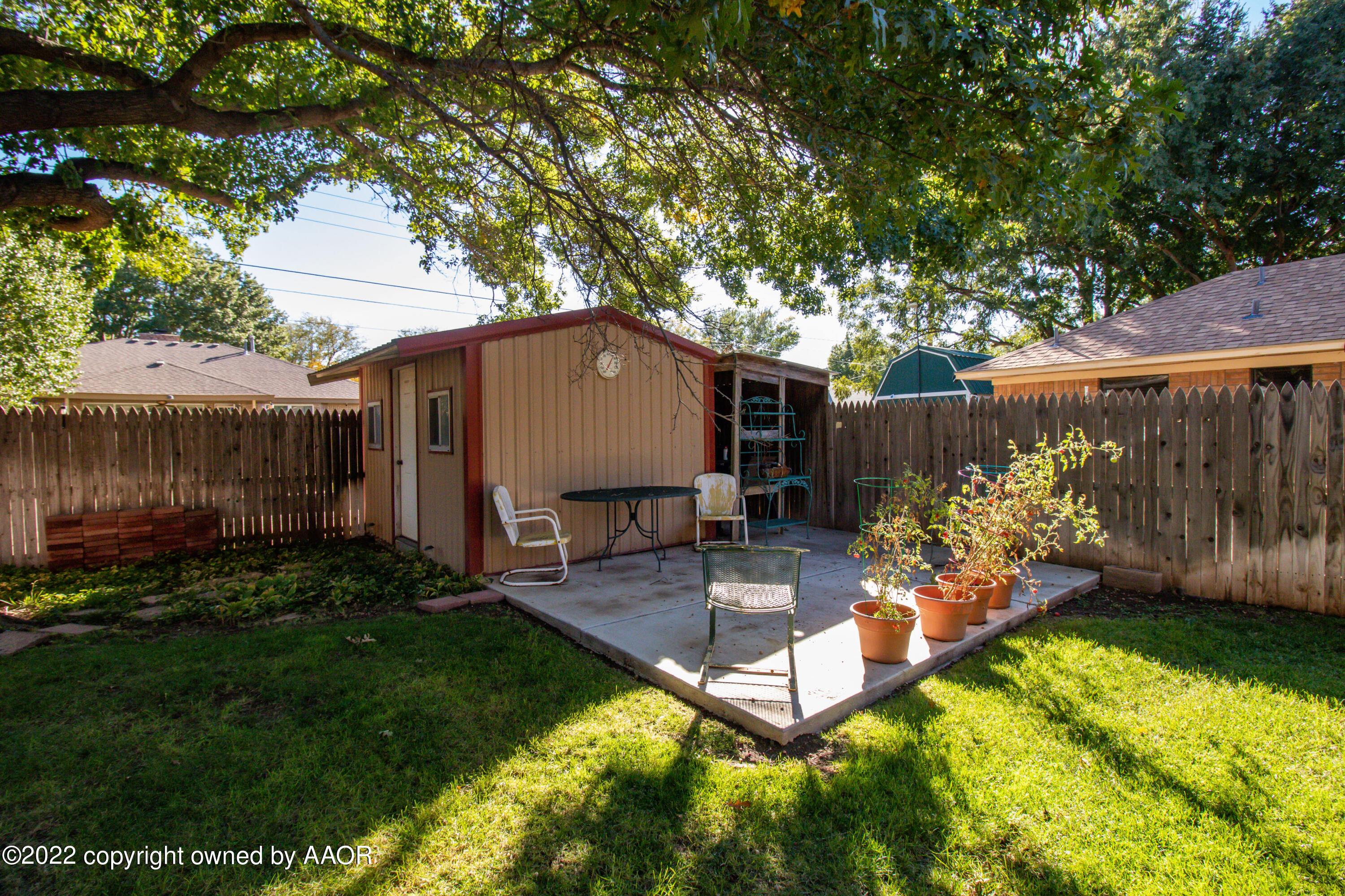 7707 Farrell Drive Amarillo, TX 79121 - Photo 29 of 35 storage shed