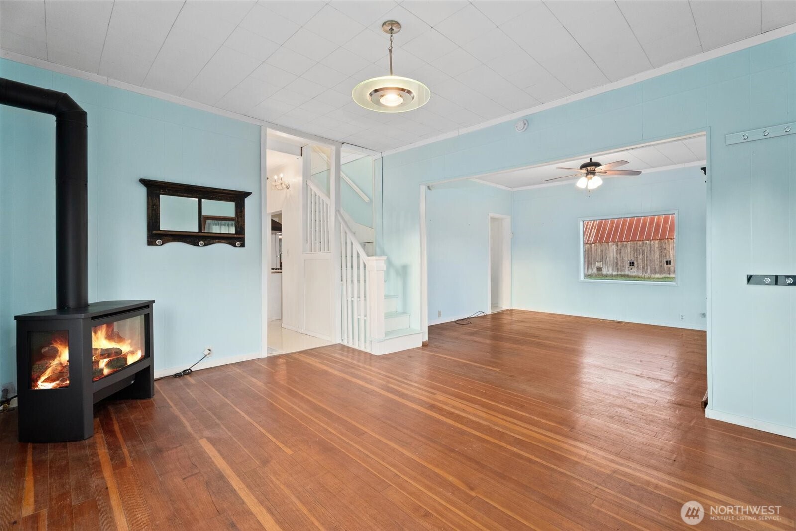 30731 Walberg Road Sedro-Woolley, WA 98284 - Photo 4 of 40 a view of empty room with wooden floor