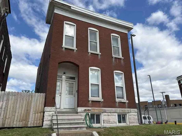 $895,000 | 1053-1057 South Vandeventer Avenue, St. Louis, MO 63110