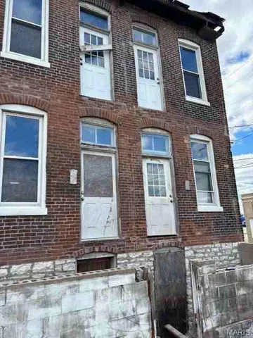 $895,000 | 1053-1057 South Vandeventer Avenue, St. Louis, MO 63110