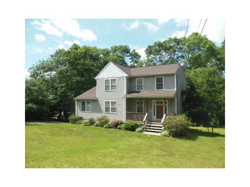 32 Cosmo Street Westerly, RI 02891 - Photo 1 of 11 Exterior Front.