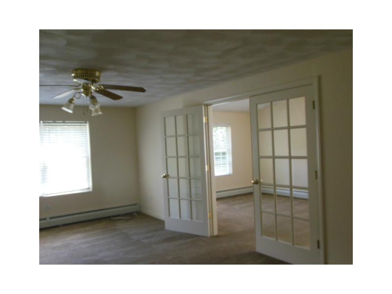 32 Cosmo Street Westerly, RI 02891 - Photo 6 of 11 Living Room.