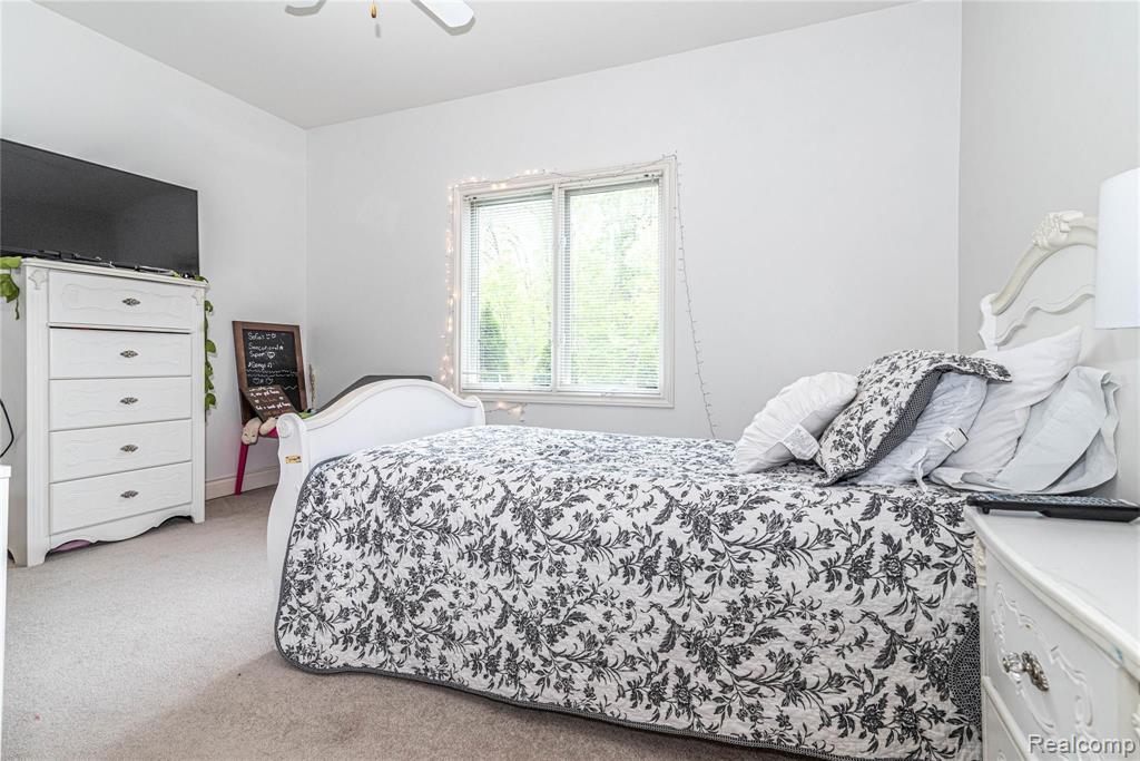 35265 Curtis Road Livonia, MI 48152 - Photo 31 of 52 Gallery Image 31