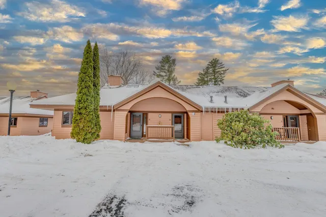 $415,000 | 4 Jack O'Lantern Drive, Unit 31, North Woodstock, NH 03262