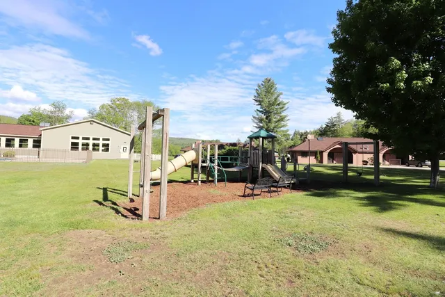 $415,000 | 4 Jack O'Lantern Drive, Unit 31, North Woodstock, NH 03262