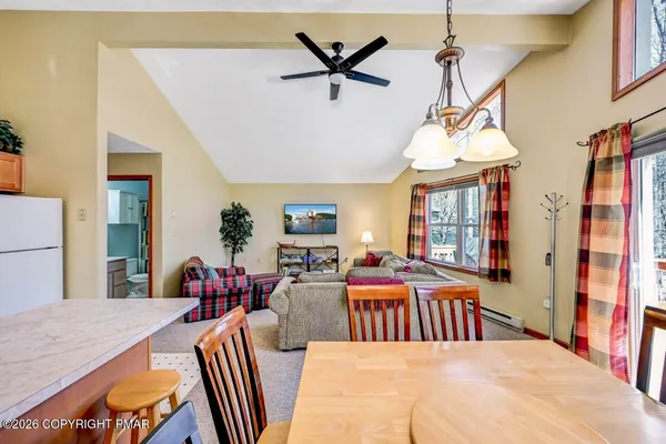 $319,000 | 89 Thomas Lane, Albrightsville, PA 18210