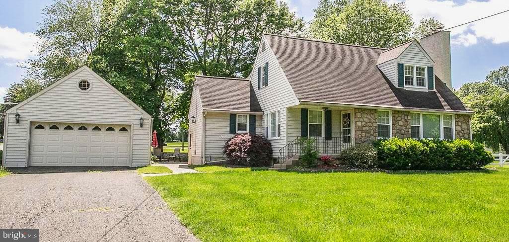 101 Crestview Road Hatboro, PA 19040 - Photo 2 of 37 Gallery Image 2