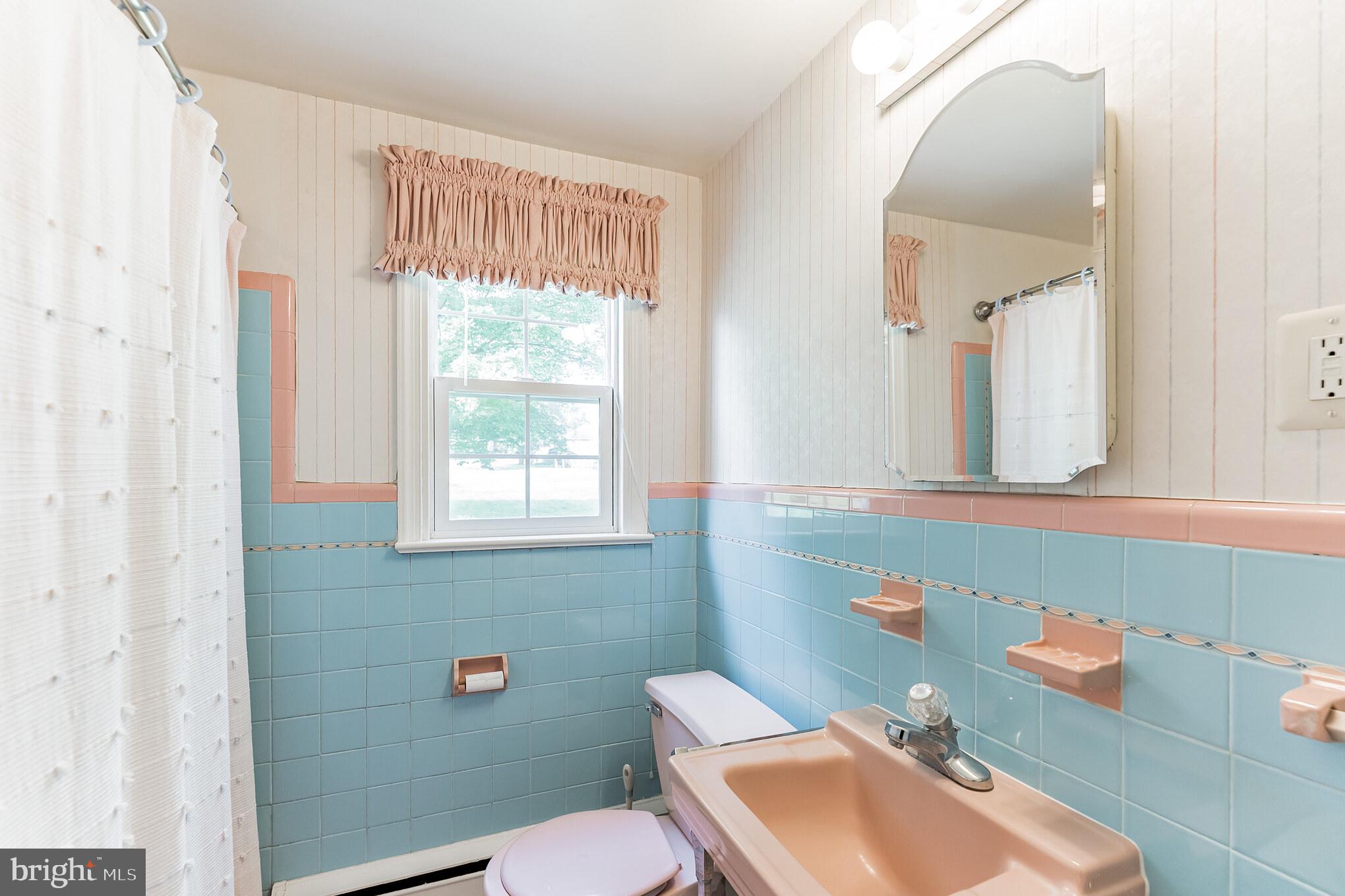 101 Crestview Road Hatboro, PA 19040 - Photo 17 of 37 Gallery Image 17
