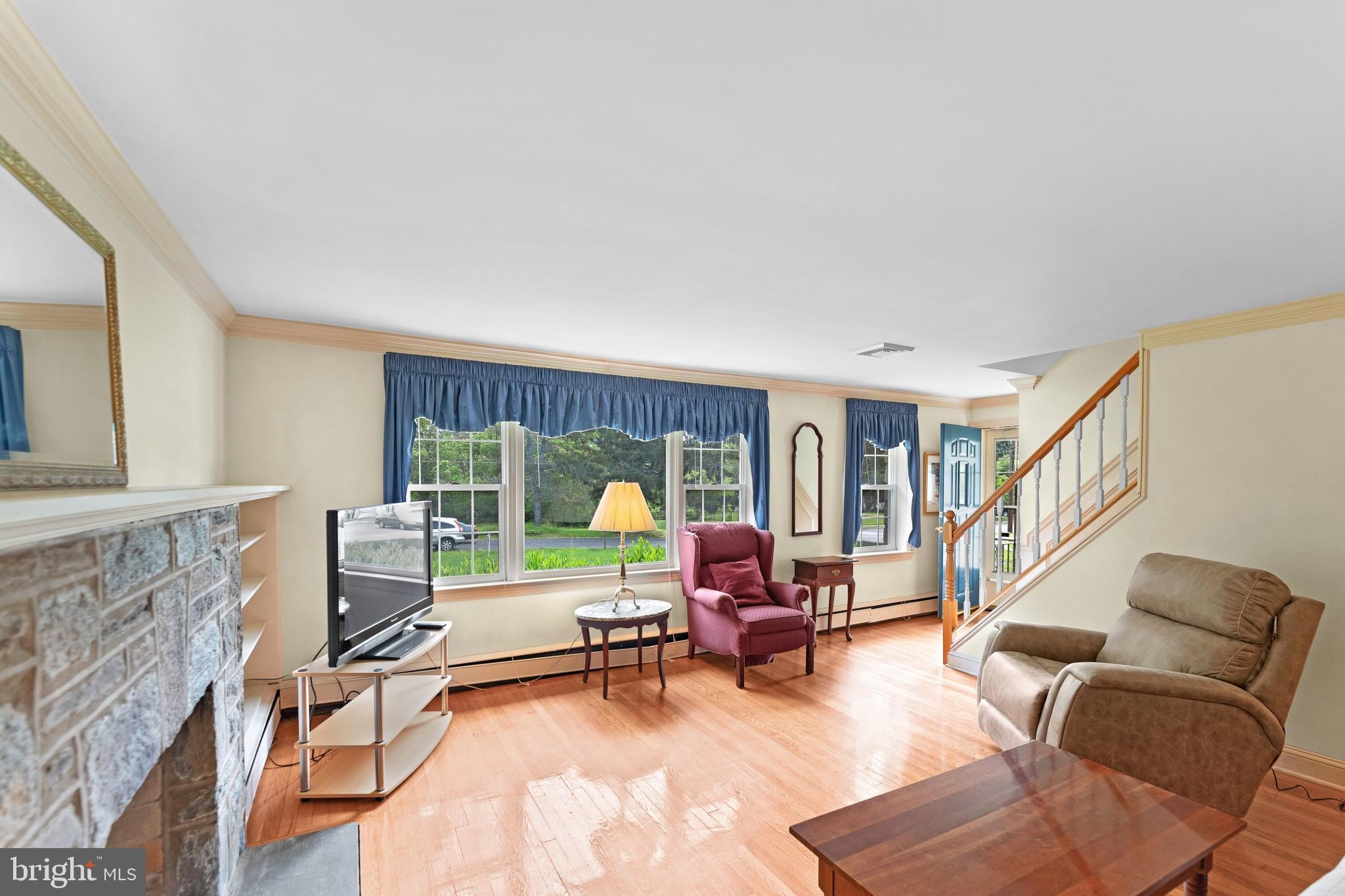 101 Crestview Road Hatboro, PA 19040 - Photo 5 of 37 Gallery Image 5