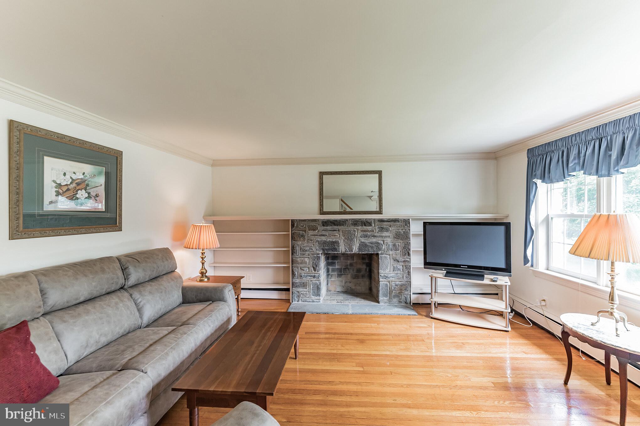 101 Crestview Road Hatboro, PA 19040 - Photo 6 of 37 Gallery Image 6