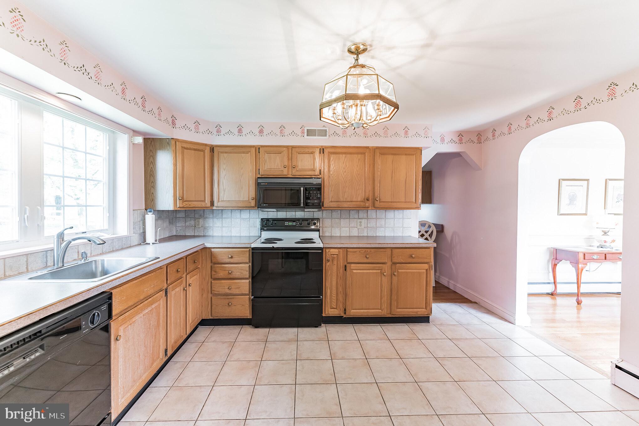 101 Crestview Road Hatboro, PA 19040 - Photo 10 of 37 Gallery Image 10