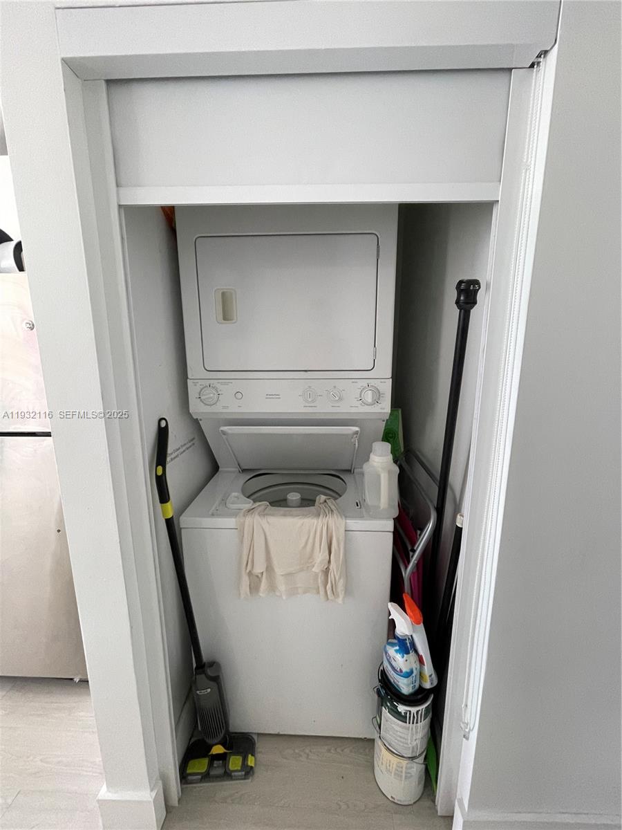 90 Southwest 3rd Street, Unit 1205 Miami, FL 33130 - Photo 12 of 26