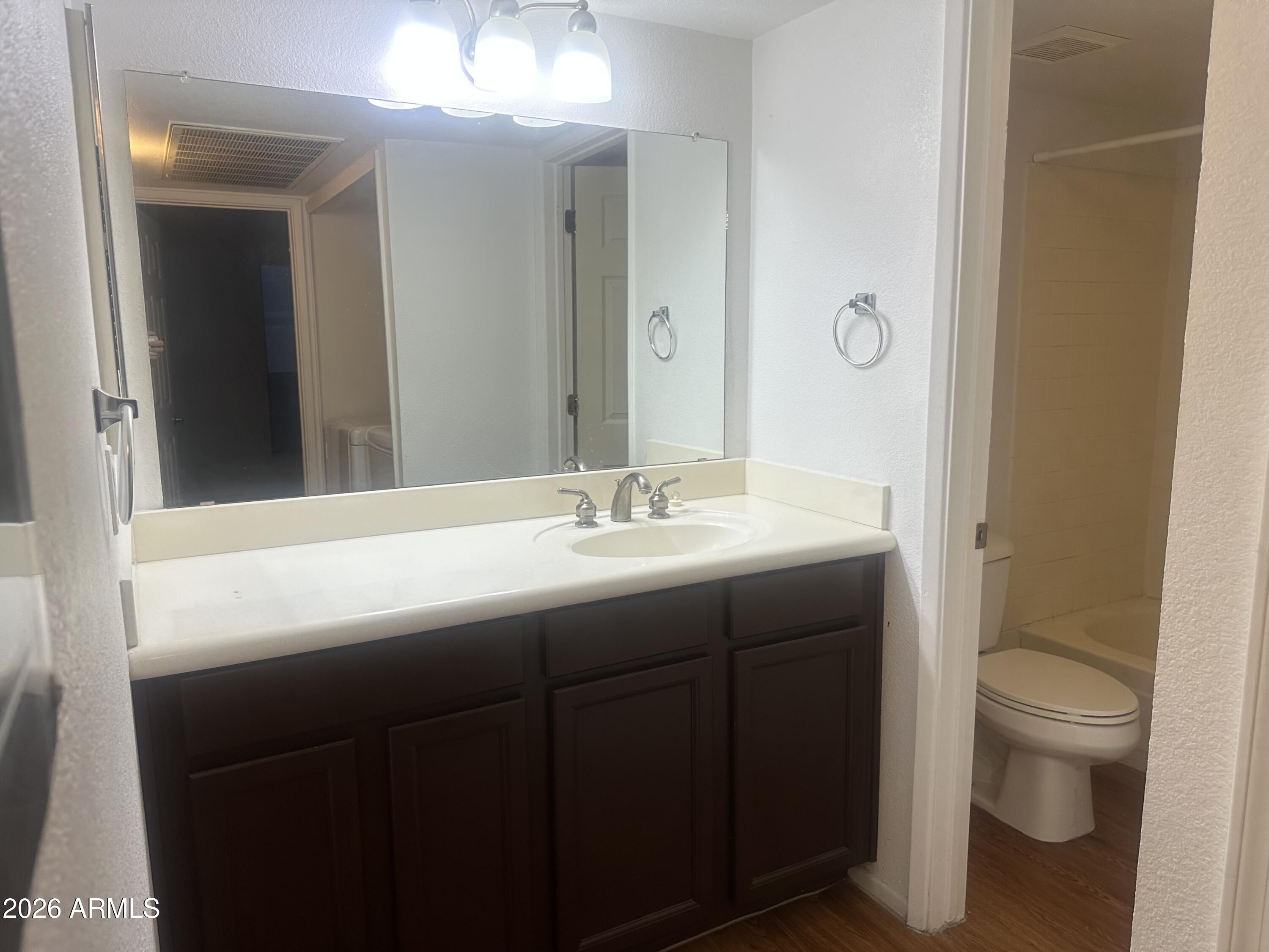 2625 East Indian School Road, Unit 221 Phoenix, AZ 85016 - Photo 17 of 17 IMG_3121