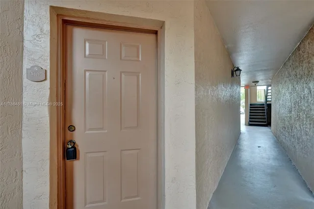 $280,000 | 2866 South University Drive, Unit 5107, Davie, FL 33328