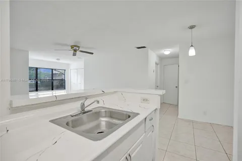 $280,000 | 2866 South University Drive, Unit 5107, Davie, FL 33328