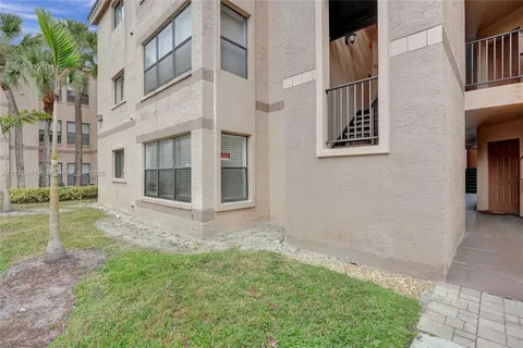 $280,000 | 2866 South University Drive, Unit 5107, Davie, FL 33328