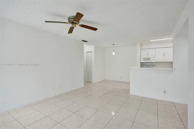 $280,000 | 2866 South University Drive, Unit 5107, Davie, FL 33328