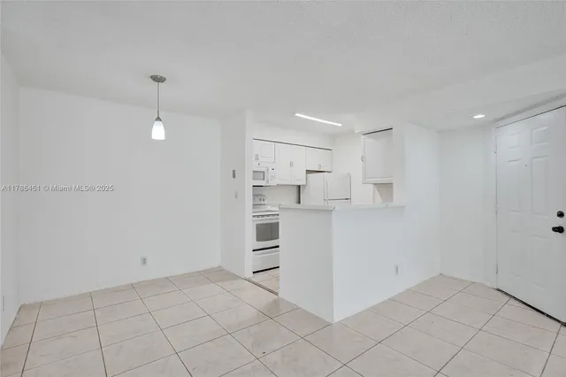 $280,000 | 2866 South University Drive, Unit 5107, Davie, FL 33328