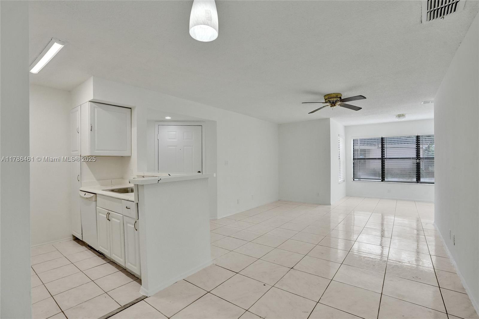 2866 South University Drive, Unit 5107 Davie, FL 33328 - Photo 9 of 26