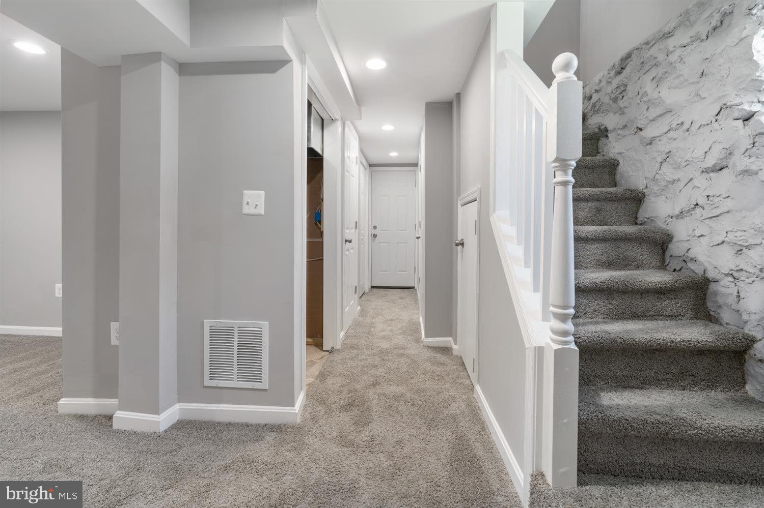 7 Edmondson Ridge Road Baltimore, MD 21228 - Photo 15 of 33