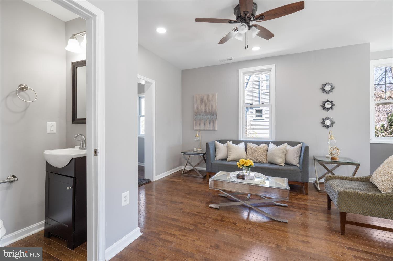 7 Edmondson Ridge Road Baltimore, MD 21228 - Photo 4 of 33