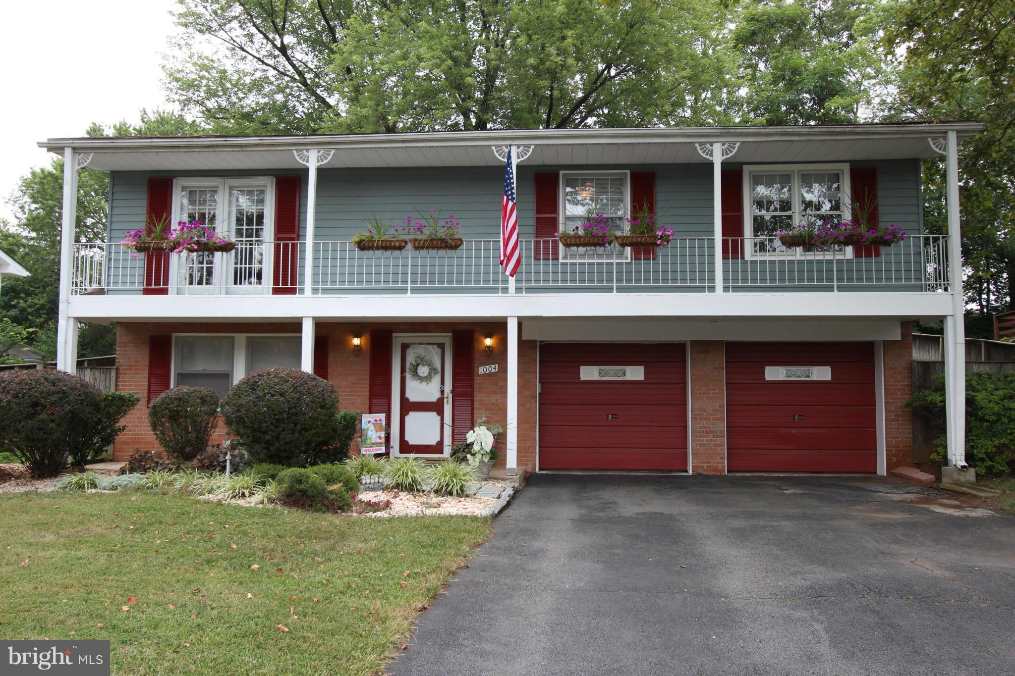 1004 South Culpeper Road Sterling, VA 20164 - Photo 1 of 30 Exterior (Front)