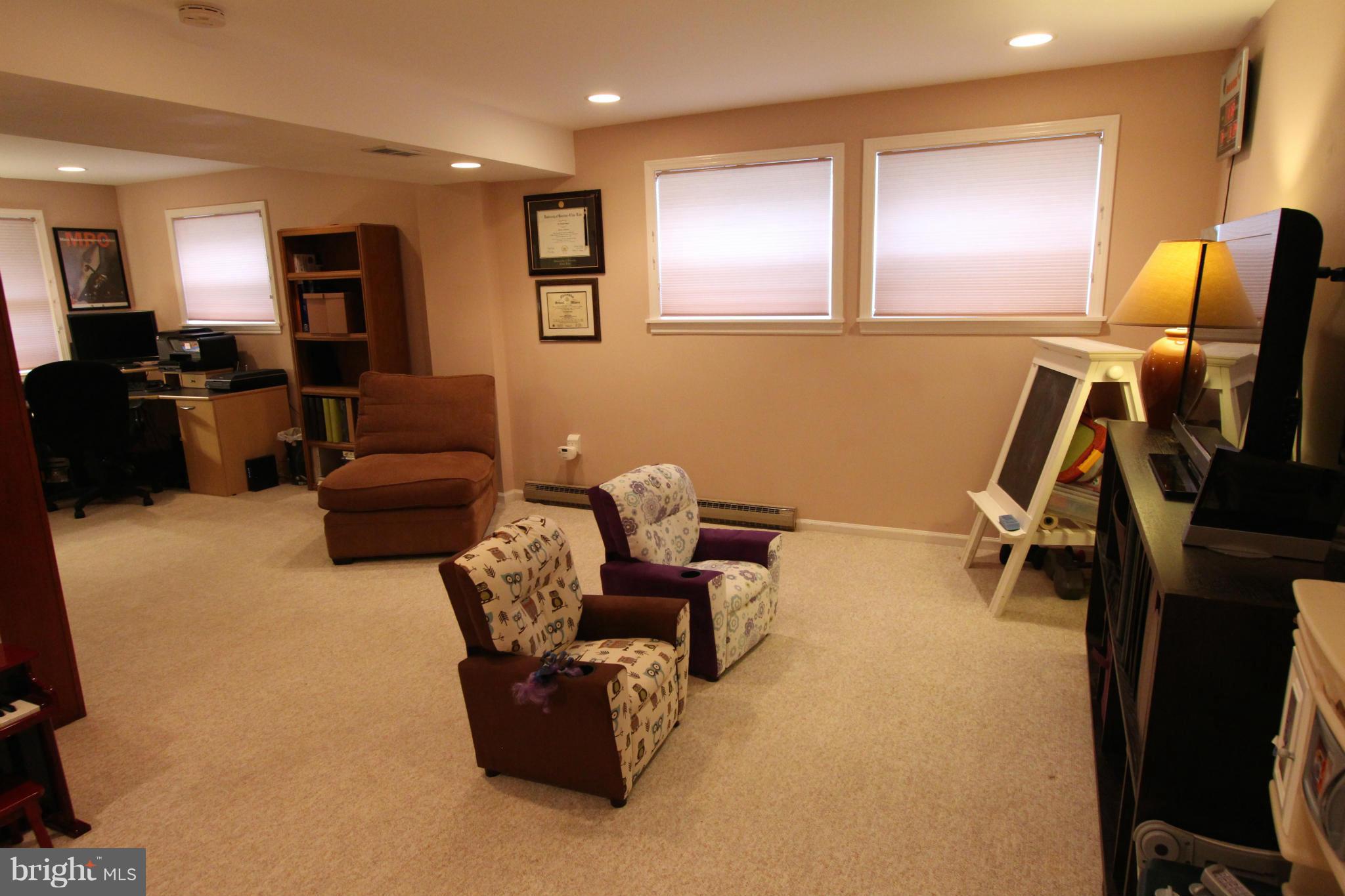 1004 South Culpeper Road Sterling, VA 20164 - Photo 16 of 30 Bedroom (Master)