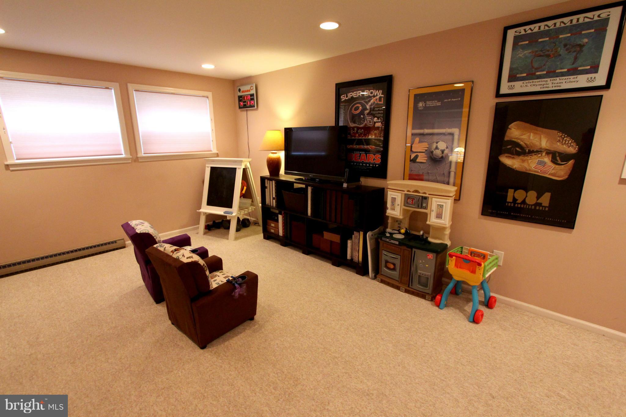 1004 South Culpeper Road Sterling, VA 20164 - Photo 17 of 30 Bedroom (Master)