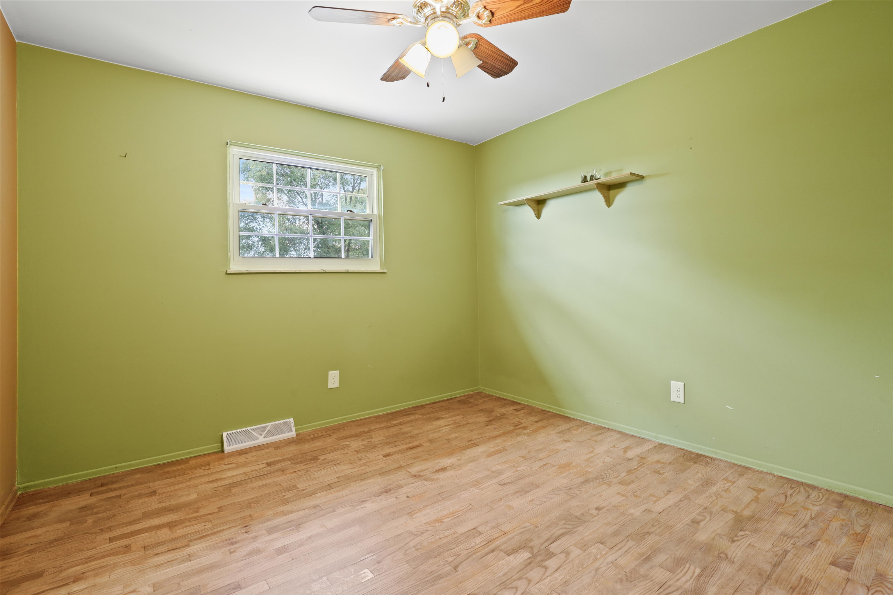 14392 North Vassar Road Millington, MI 48746 - Photo 57 of 95 50191154-a70a3104-3d51-4ed6-9a83-13b6e1d7cfba.JPG
