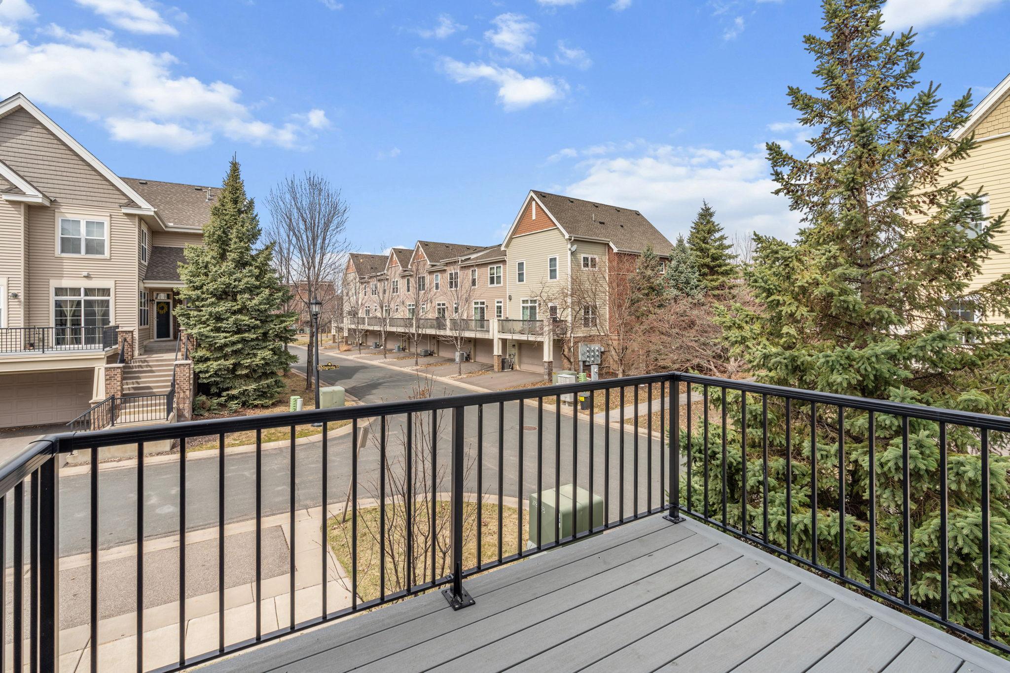 8148 Magnolia Lane North Maple Grove, MN 55369 - Photo 7 of 24