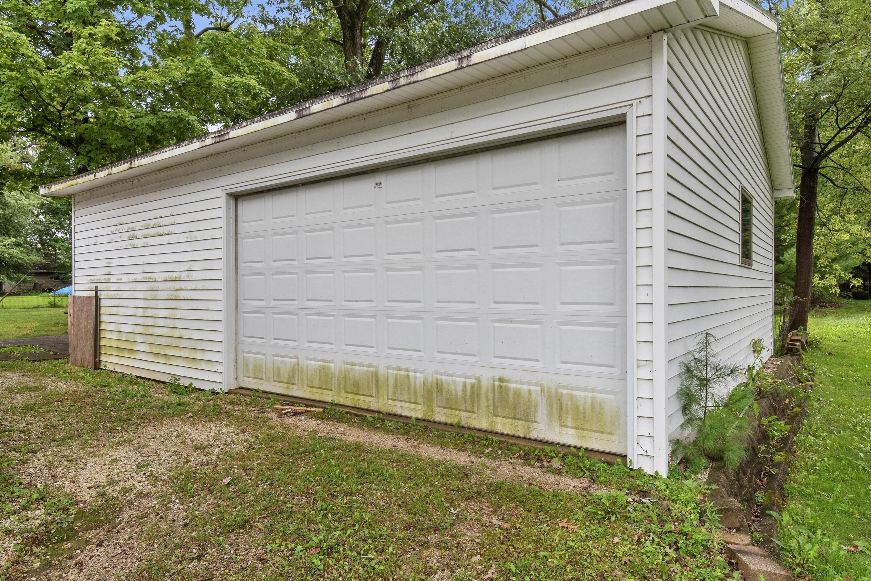 4939 Mound Road Elkhorn, WI 53121 - Photo 32 of 38 Additional Detached Garage!