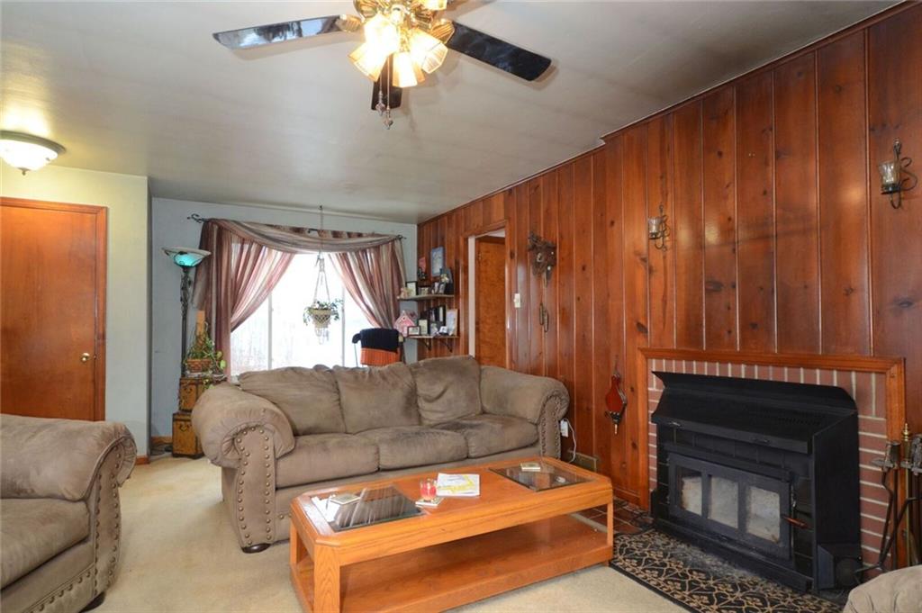 677 Frankfort Road Aliquippa, PA 15001 - Photo 3 of 18 Gallery Image 3