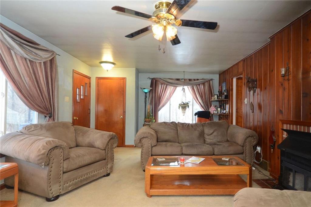 677 Frankfort Road Aliquippa, PA 15001 - Photo 4 of 18 Gallery Image 4