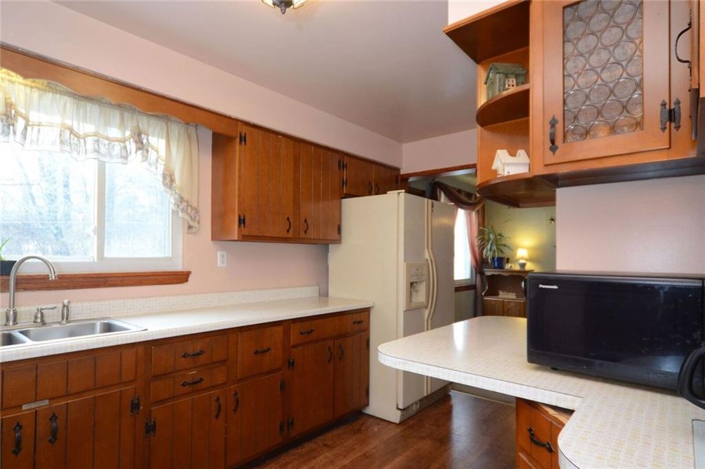 677 Frankfort Road Aliquippa, PA 15001 - Photo 7 of 18 Gallery Image 7