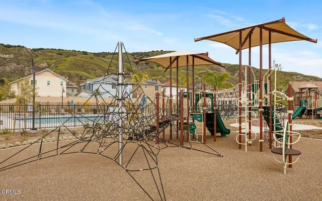 $3,500 | 394 Water Lily Street, Fillmore, CA 93015