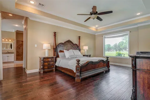 $1,000,000 | 5610 Westerham, Weston Lakes, TX 77441
