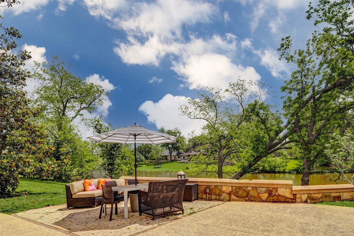 5610 Westerham Weston Lakes, TX 77441 - Photo 43 of 47 a outdoor view with a sitting space