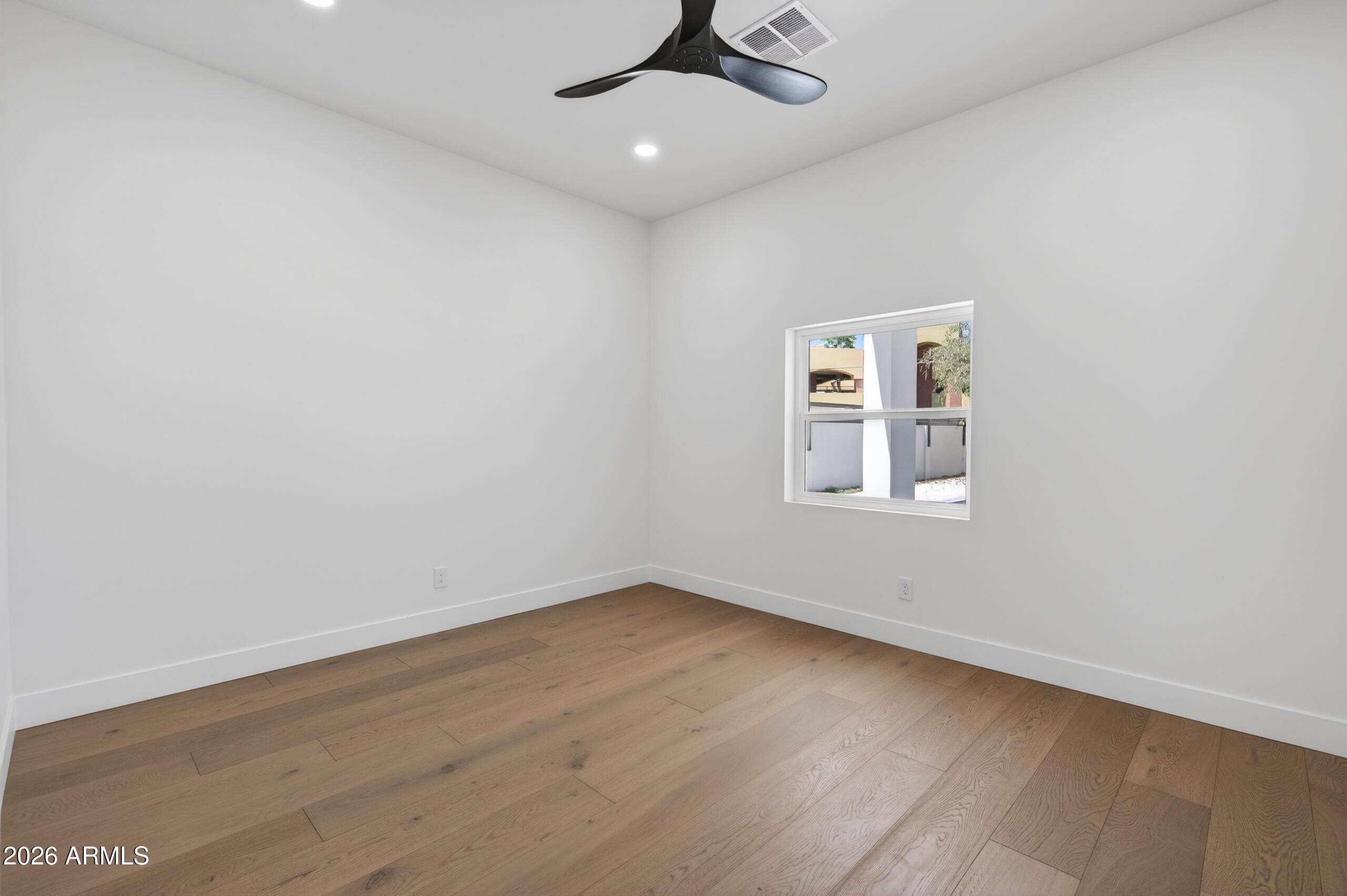 4048 East Edgemont Avenue Phoenix, AZ 85018 - Photo 51 of 88 Bedroom 3