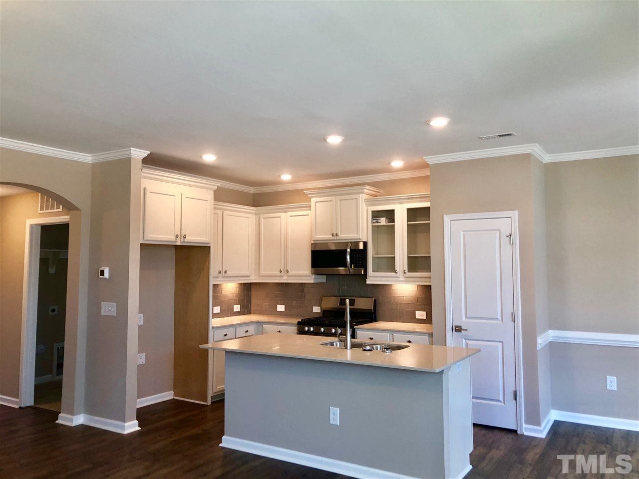 5525 Advancing Avenue, Unit 1071 Raleigh, NC 27616 - Photo 3 of 11 Gallery Image 3