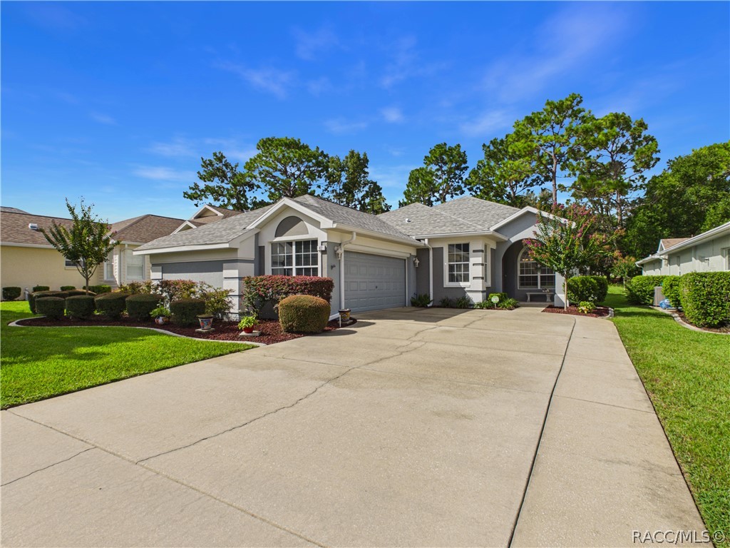 42 Byrsonima Loop Homosassa, FL 34446 - Photo 46 of 50 RIGHT SIDE VIEW