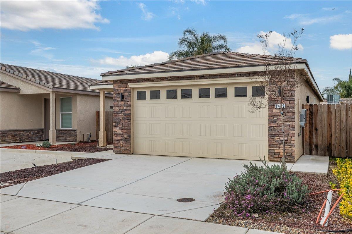 1409 Villa Way Modesto, CA 95351 - Photo 3 of 36