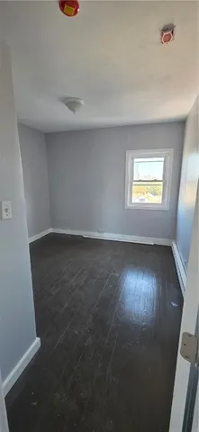 $1,700 | 62 Main Road, Unit 3, Tiverton, RI 02878